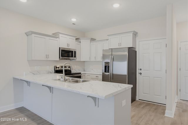 208 Sandpiper Place, Holly Ridge, NC 28445