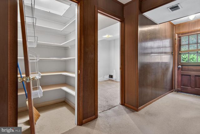 4612 9TH ST S, Arlington, VA 22204