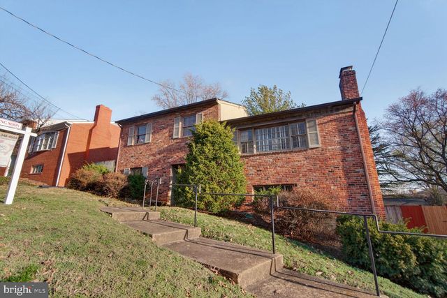 4612 9TH ST S, Arlington, VA 22204