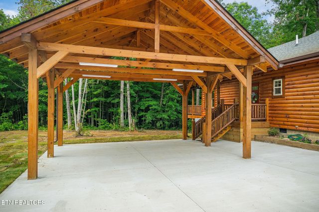 106 Raccoon Ln Lane, Jamestown, TN 38556