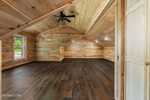 106 Raccoon Ln Lane, Jamestown, TN 38556