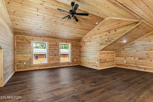 106 Raccoon Ln Lane, Jamestown, TN 38556