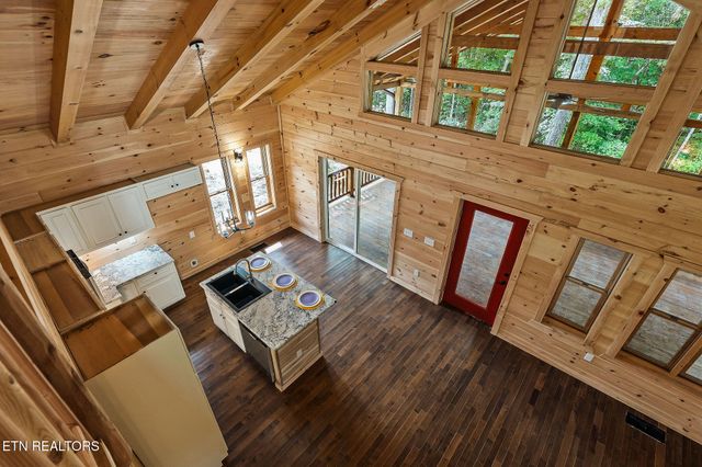 106 Raccoon Ln Lane, Jamestown, TN 38556