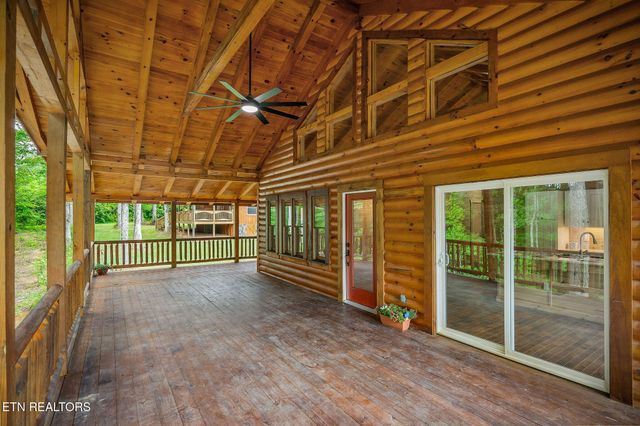 106 Raccoon Ln Lane, Jamestown, TN 38556