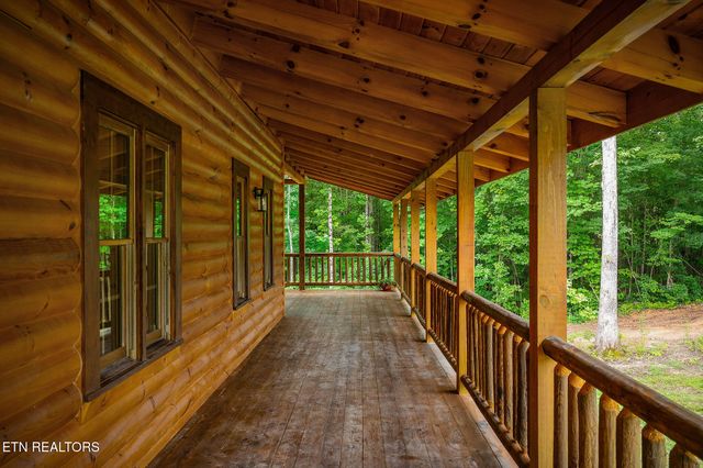 106 Raccoon Ln Lane, Jamestown, TN 38556