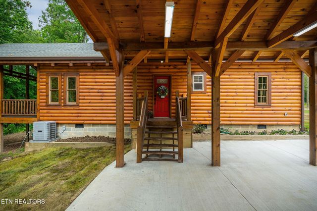 106 Raccoon Ln Lane, Jamestown, TN 38556
