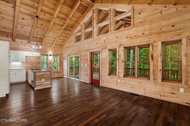 106 Raccoon Ln Lane, Jamestown, TN 38556