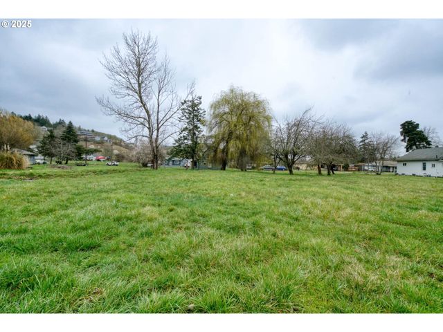 510 Ne HILL St, Sheridan, OR 97378