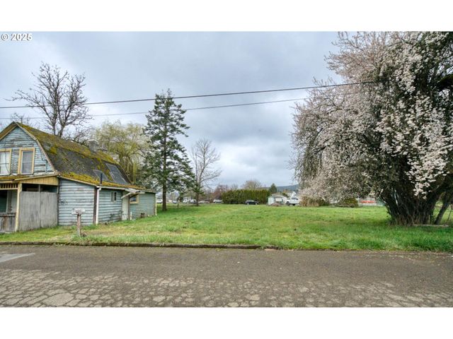 510 Ne HILL St, Sheridan, OR 97378