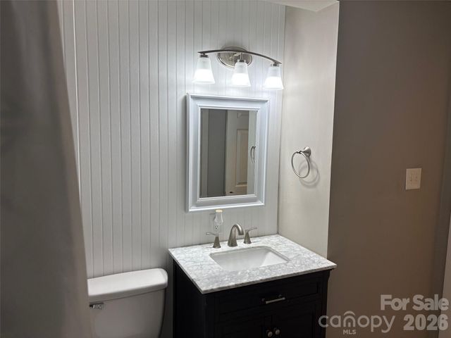 316 E Statesville Avenue, Mooresville, NC 28115