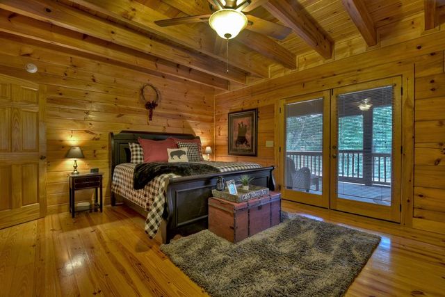 210 Indian Lake Road, Mineral Bluff, GA 30559