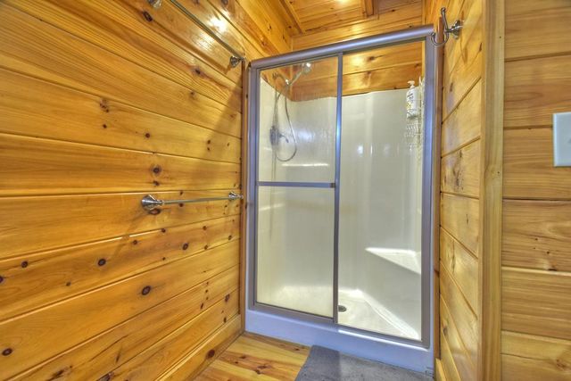 210 Indian Lake Road, Mineral Bluff, GA 30559