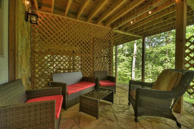 210 Indian Lake Road, Mineral Bluff, GA 30559