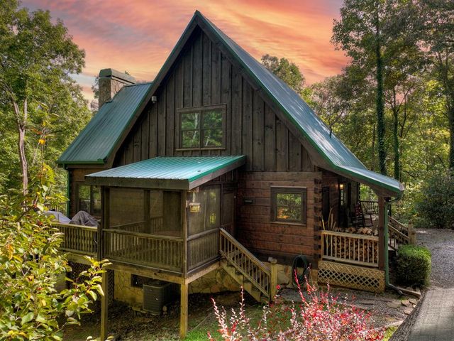 210 Indian Lake Road, Mineral Bluff, GA 30559