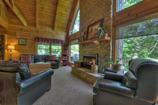 210 Indian Lake Road, Mineral Bluff, GA 30559