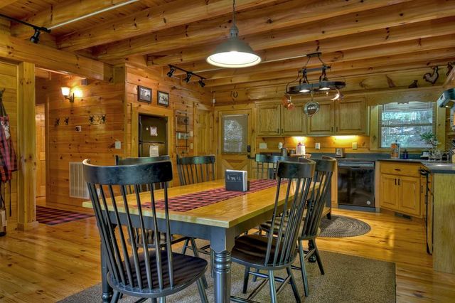 210 Indian Lake Road, Mineral Bluff, GA 30559