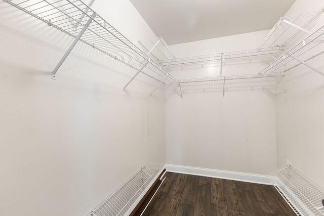 28621 Wagon Trail Road, Lakemoor, IL 60051