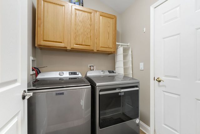 28621 Wagon Trail Road, Lakemoor, IL 60051