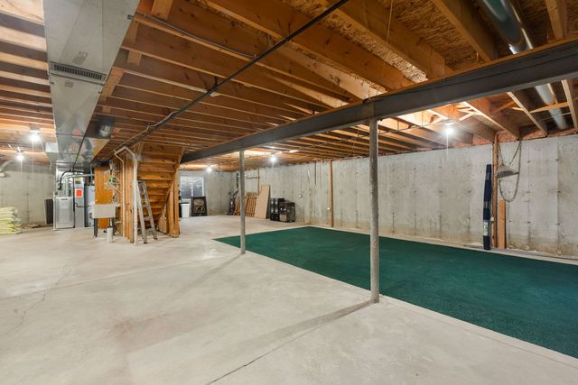 28621 Wagon Trail Road, Lakemoor, IL 60051