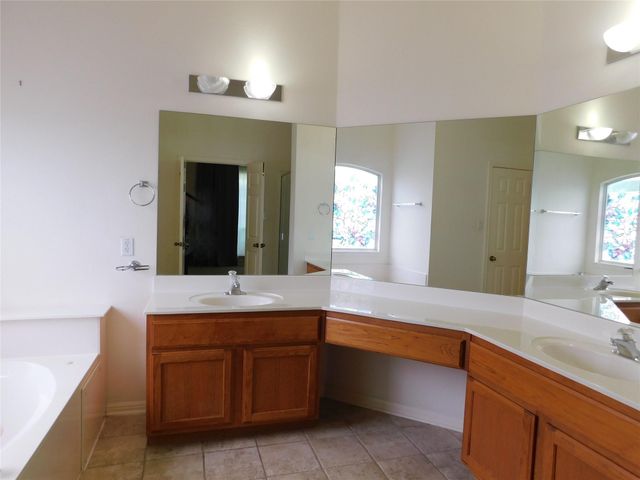 1511 Homewood CIR, Round Rock, TX 78665