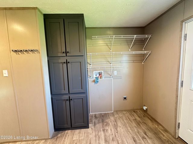 115 E Maple St, Irvington, KY 40146