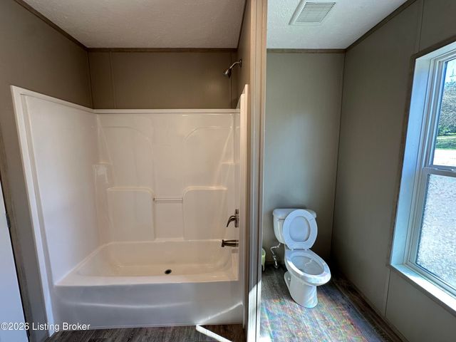 115 E Maple St, Irvington, KY 40146