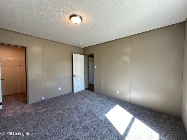 115 E Maple St, Irvington, KY 40146