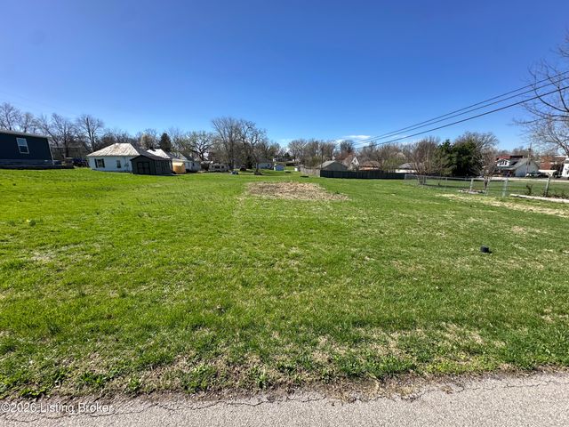 115 E Maple St, Irvington, KY 40146