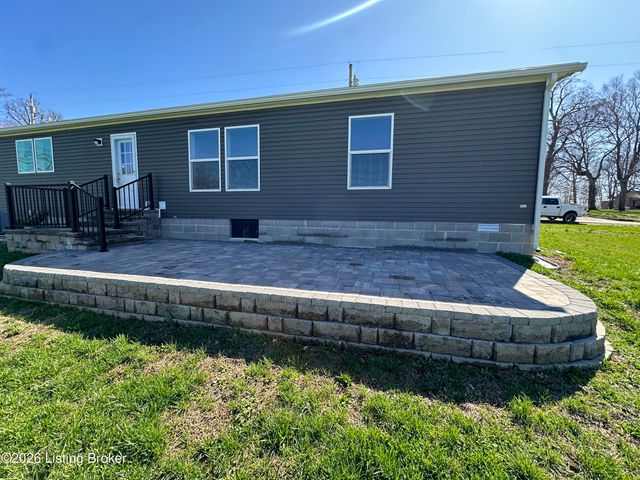 115 E Maple St, Irvington, KY 40146