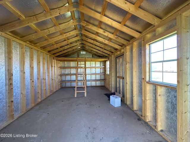 115 E Maple St, Irvington, KY 40146