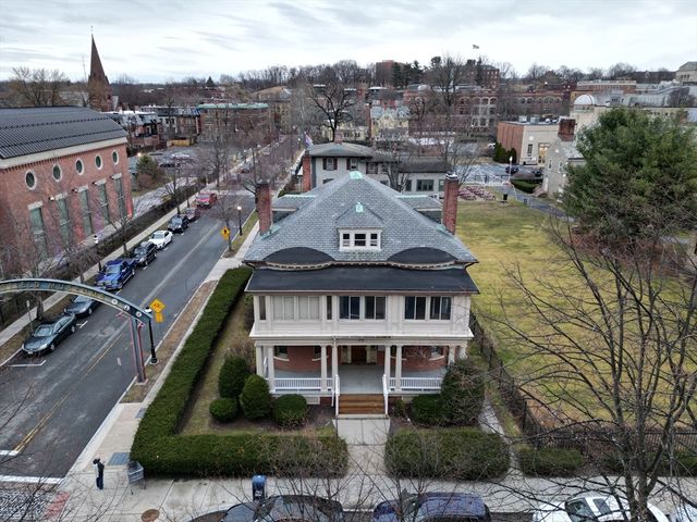 73 Chestnut St, Springfield, MA 01103