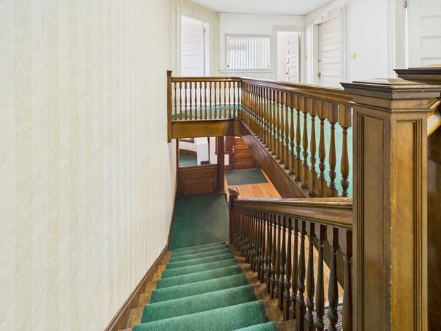 73 Chestnut St, Springfield, MA 01103