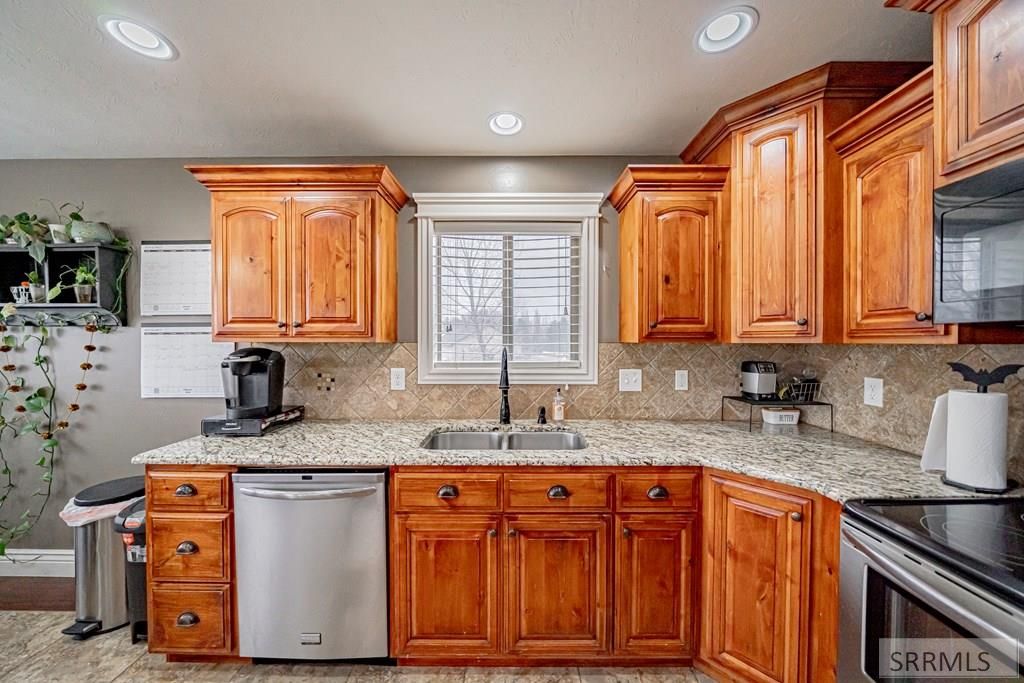 Image 12 of property listing at 4045 E 540 N, Rigby, ID 83442