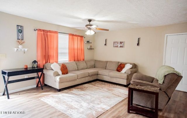 730 Iris Ave, Jamestown, TN 38556