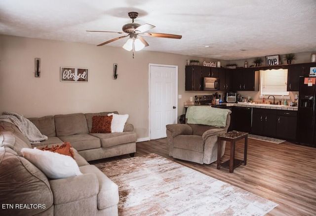 730 Iris Ave, Jamestown, TN 38556