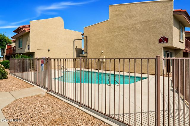 4828 W ORANGEWOOD Avenue 131, Glendale, AZ 85301