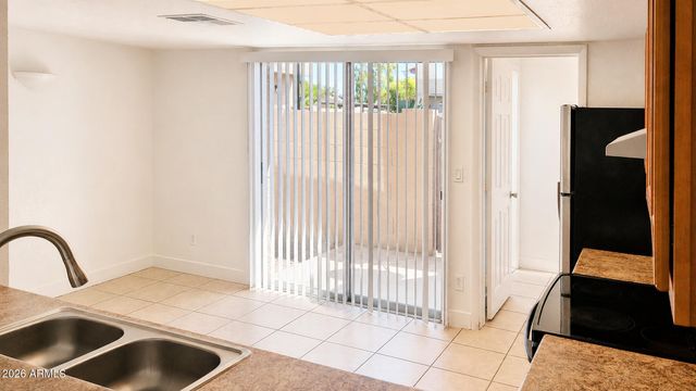 4828 W ORANGEWOOD Avenue 131, Glendale, AZ 85301