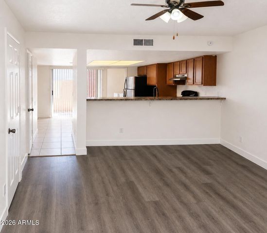 4828 W ORANGEWOOD Avenue 131, Glendale, AZ 85301
