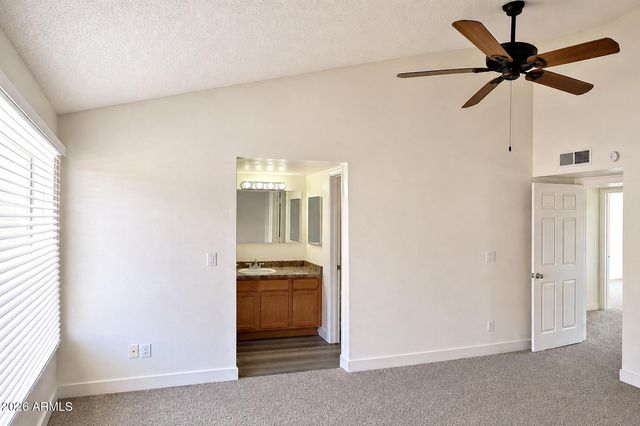 4828 W ORANGEWOOD Avenue 131, Glendale, AZ 85301