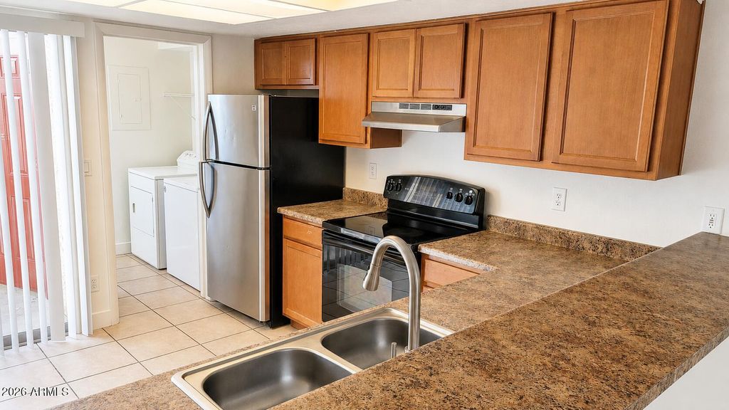 4828 W ORANGEWOOD Avenue 131, Glendale, AZ 85301 — photo 2