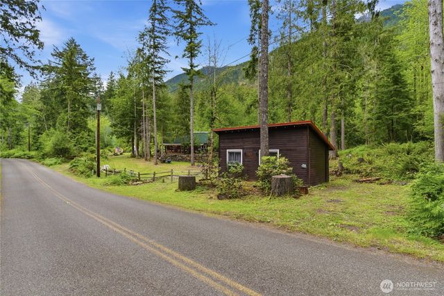 3320 Duckabush Road, Brinnon, WA 98320