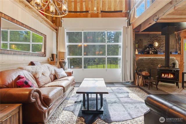 3320 Duckabush Road, Brinnon, WA 98320
