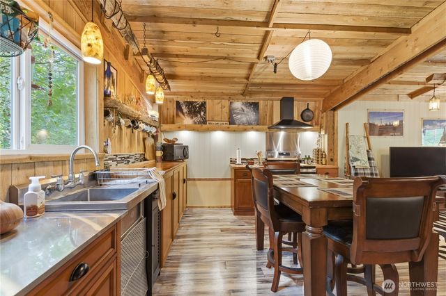 3320 Duckabush Road, Brinnon, WA 98320
