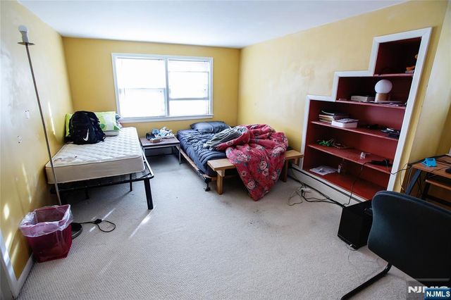 117 Monroe Avenue, River Edge, NJ 07661