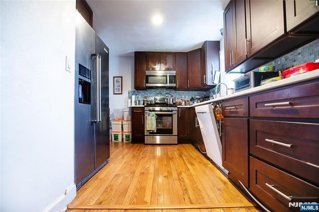 117 Monroe Avenue, River Edge, NJ 07661