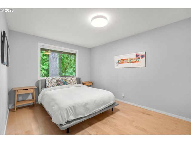 230 S CANBY St, Portland, OR 97219