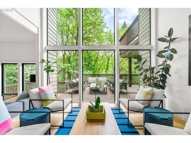 230 S CANBY St, Portland, OR 97219