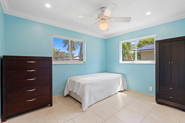 1570 SW 10th Street, Boca Raton, FL 33486