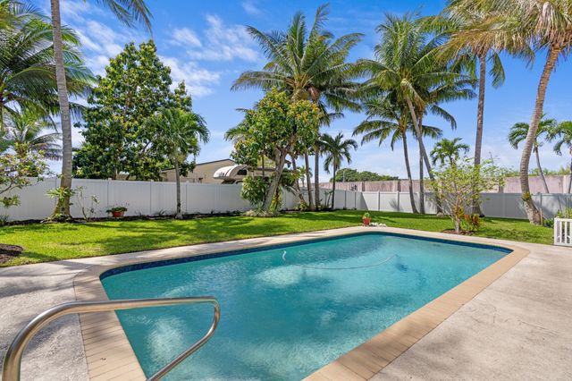 1570 SW 10th Street, Boca Raton, FL 33486