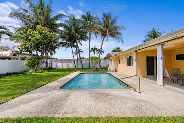 1570 SW 10th Street, Boca Raton, FL 33486